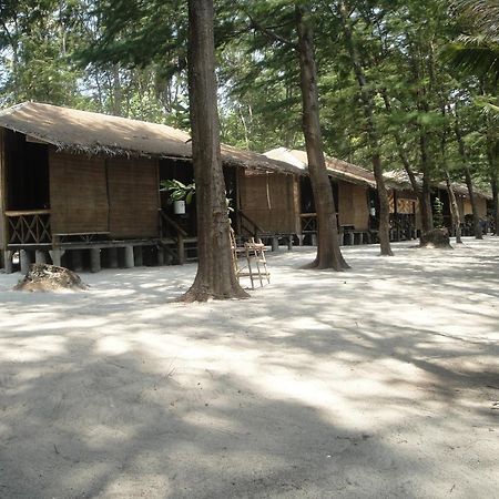 Menjangan Resort Karimunjawa Oda fotoğraf